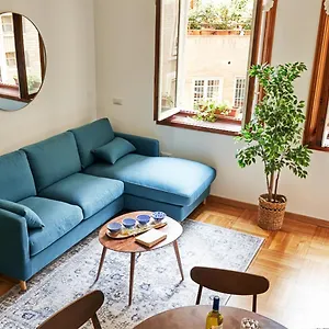 Apartment Cozy Duomo - Elegant & Quiet, 300m From Cathedral, Milan